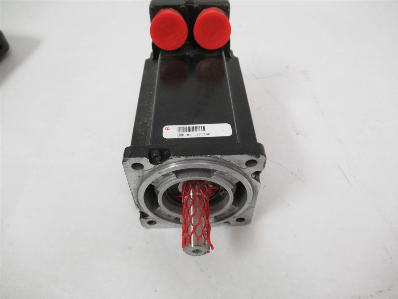 Allen-Bradley MPL-B330P-MJ22AA; Servo Motor 480 VAC