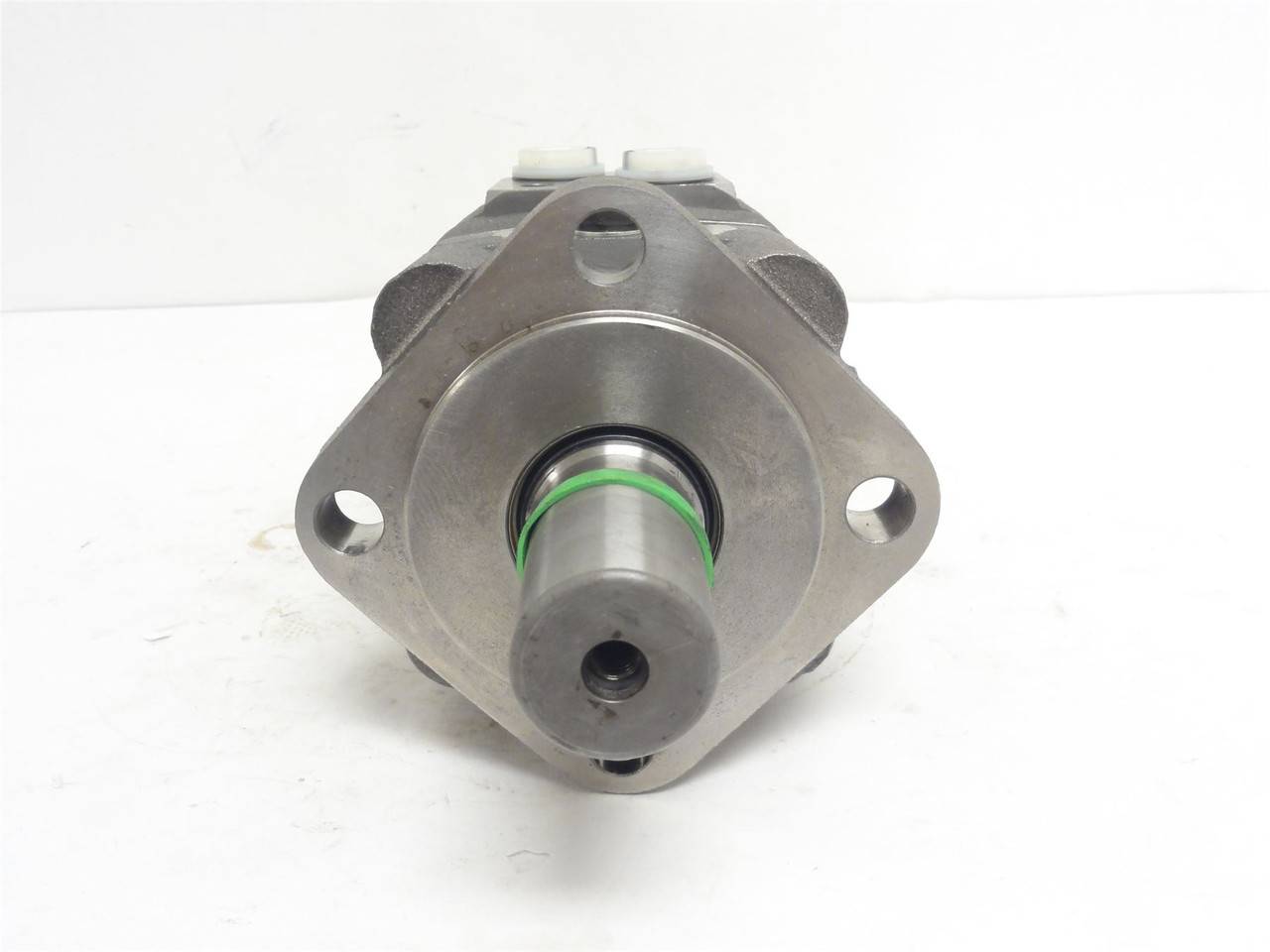 White 151F0503; Hydraulic Motor OMS160 G1/4 Ports