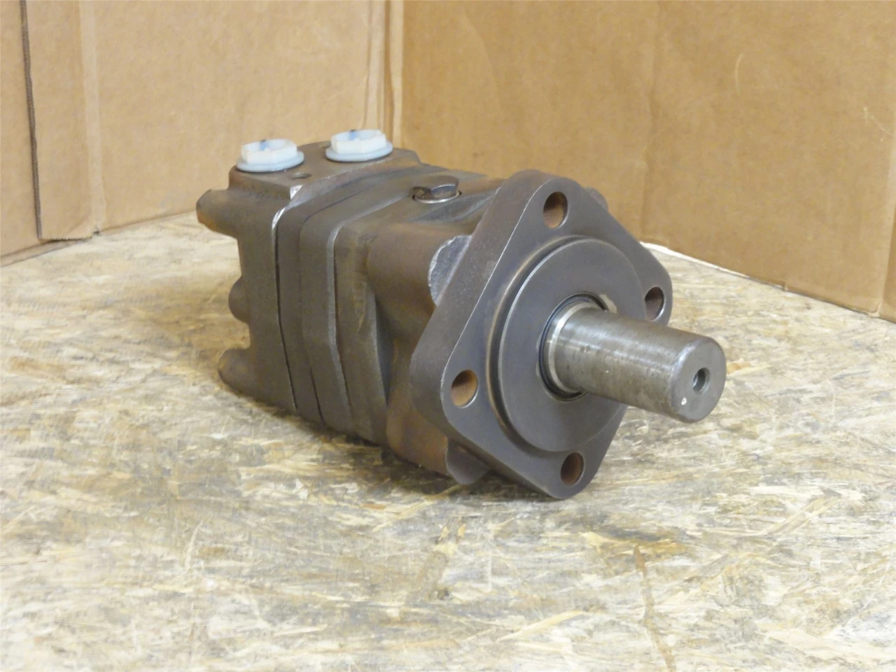 Danfoss 151F0502; Orbital Motor OMS125; 125.7cm/rev G1/2 Ports