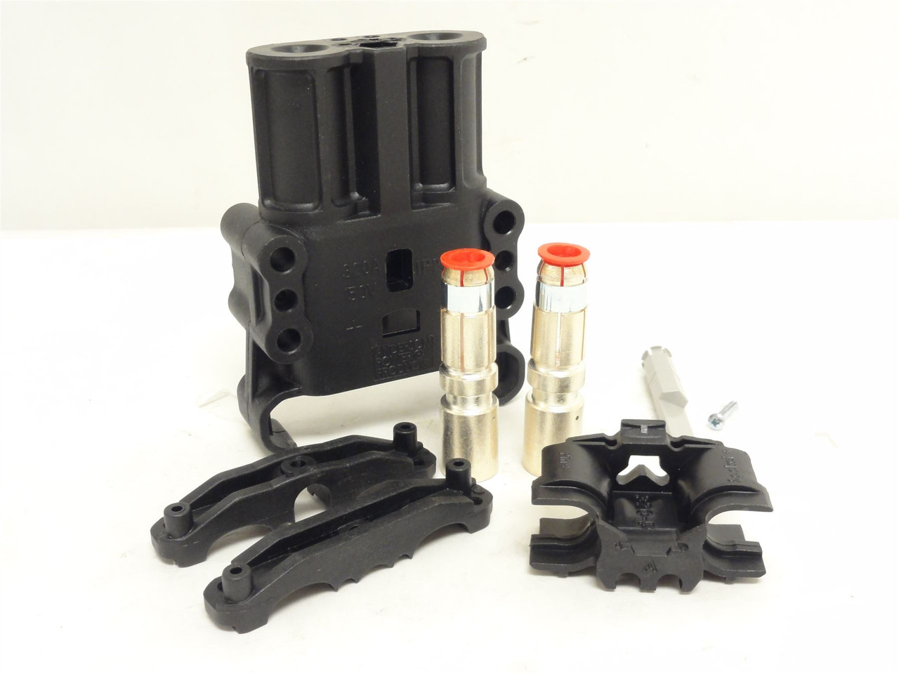 Anderson Power A32404-00C9; Heavy Duty Connector CR340320-202