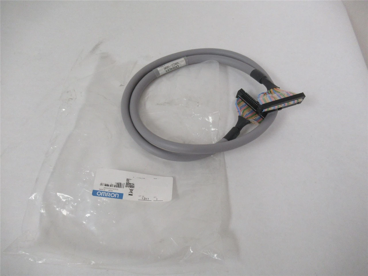 Omron  XW2Z-100K; Cable Assembly Interface  3.28'