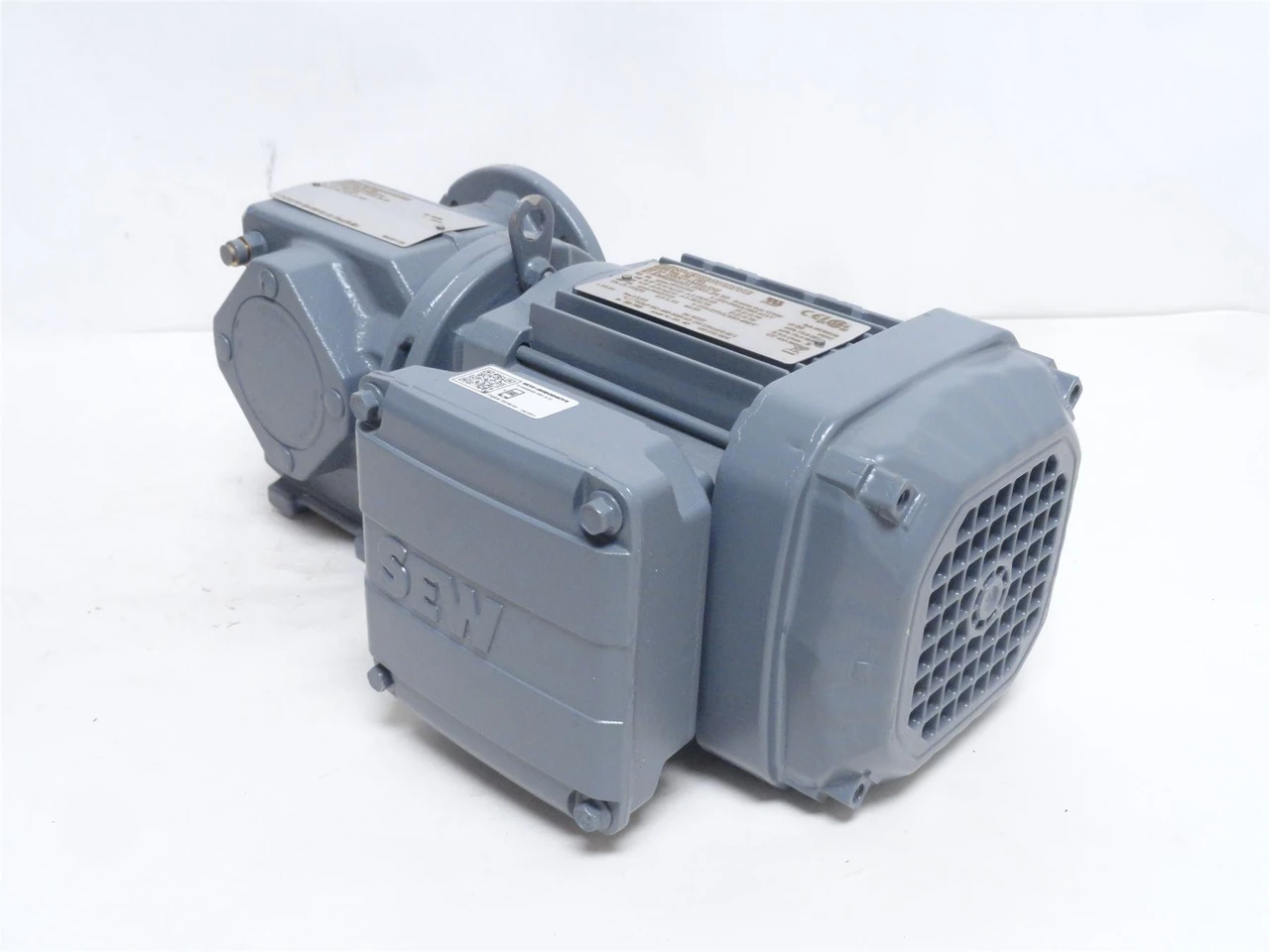 SEW SF37DRN71MS2; AC Gearmotor; 11:1 Ratio; 1/2HP; 380-415V