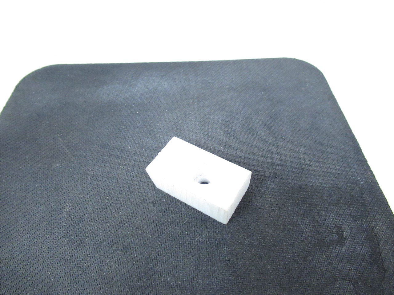 MP Equip 351402; Block PTFE 50