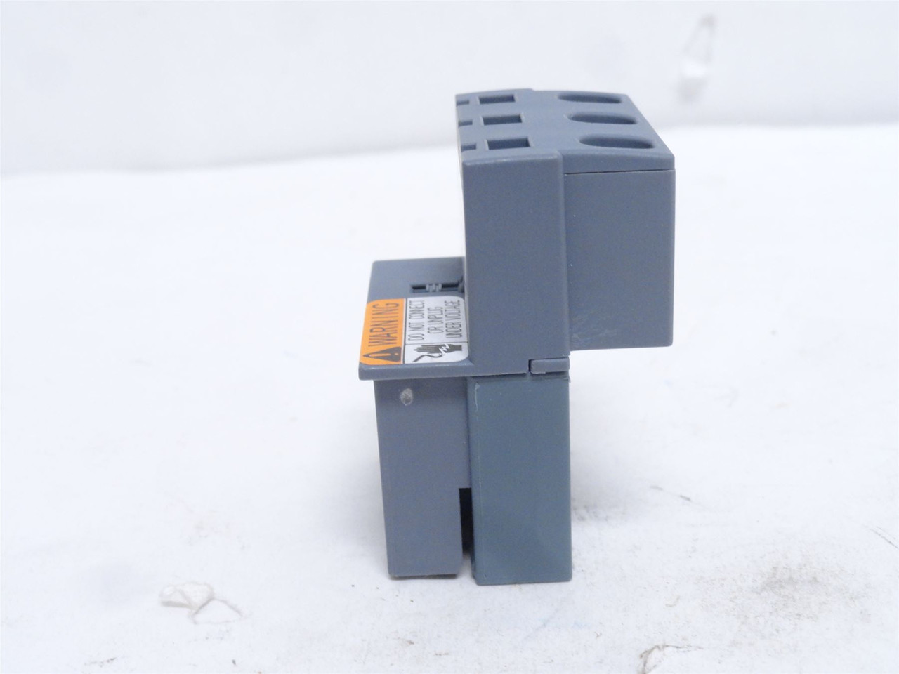 Siemens 3RV2917-5D; Circuit Breaker Terminal Block 32A 480VAC
