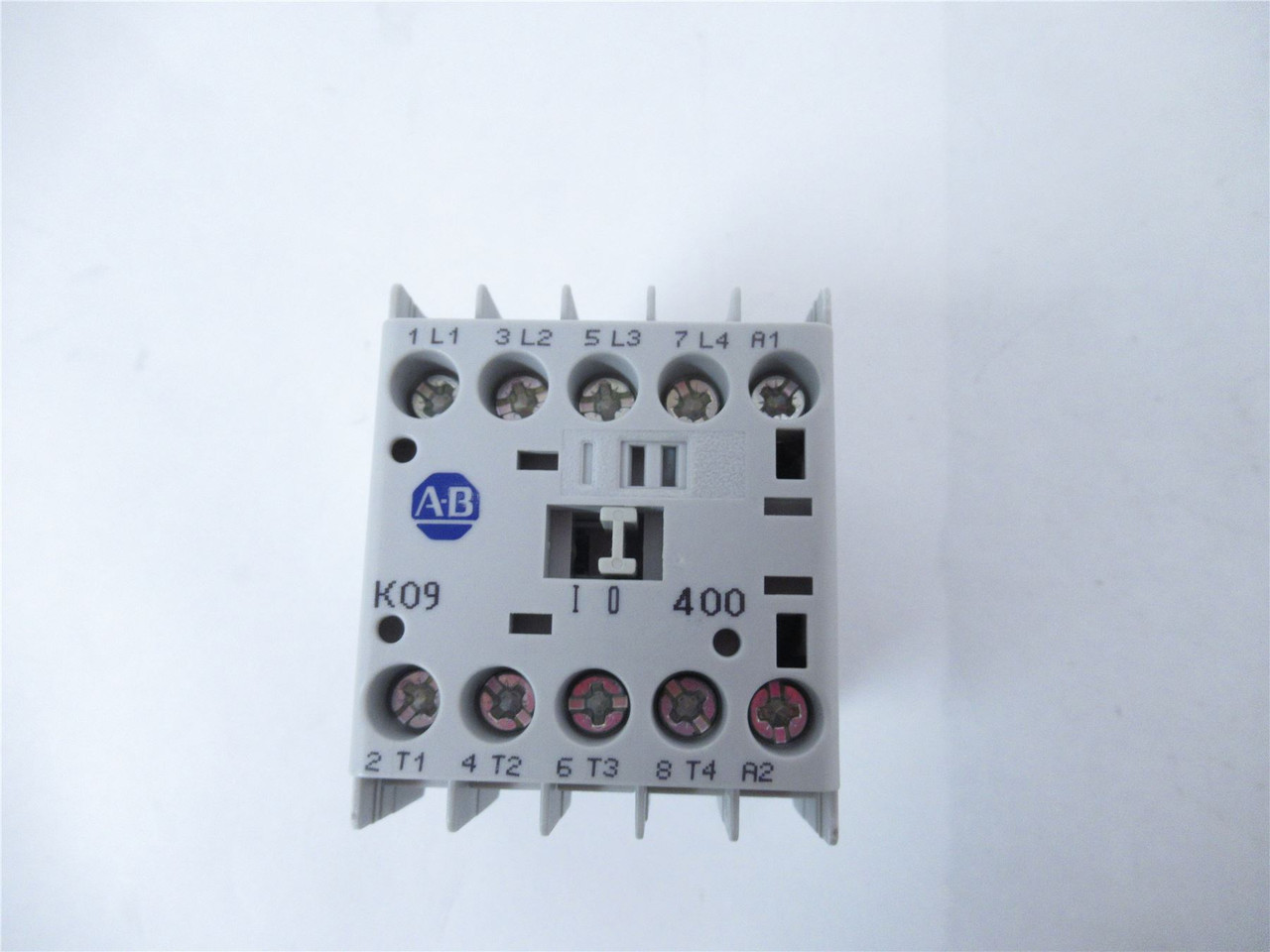 Allen-Bradley 100-K09KJ400; Mini-Contactor 9A 24VAC 4-Pole