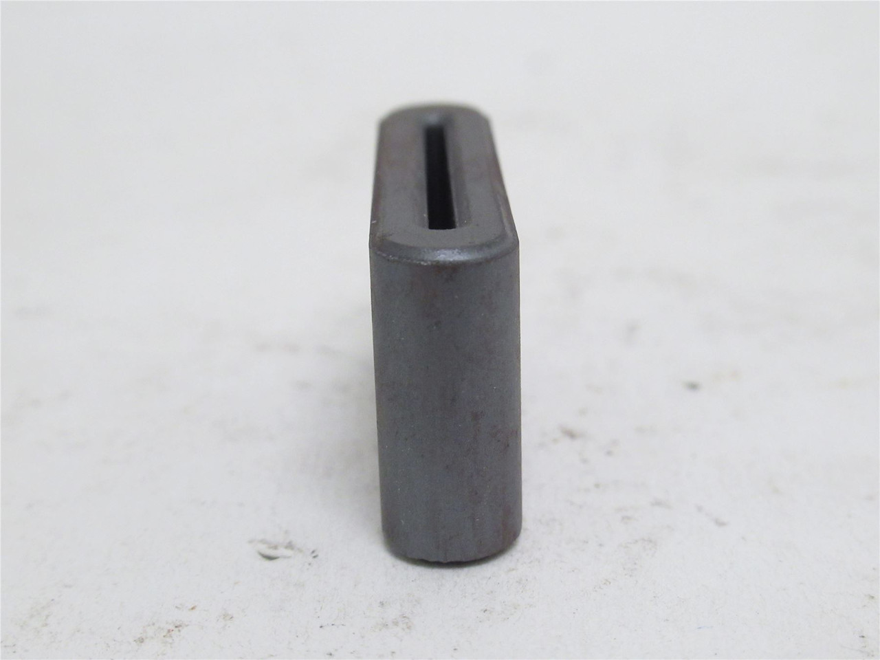 Laird-Signal 28R1141-010; Lot-31; Free Hanging Ferrite Cores