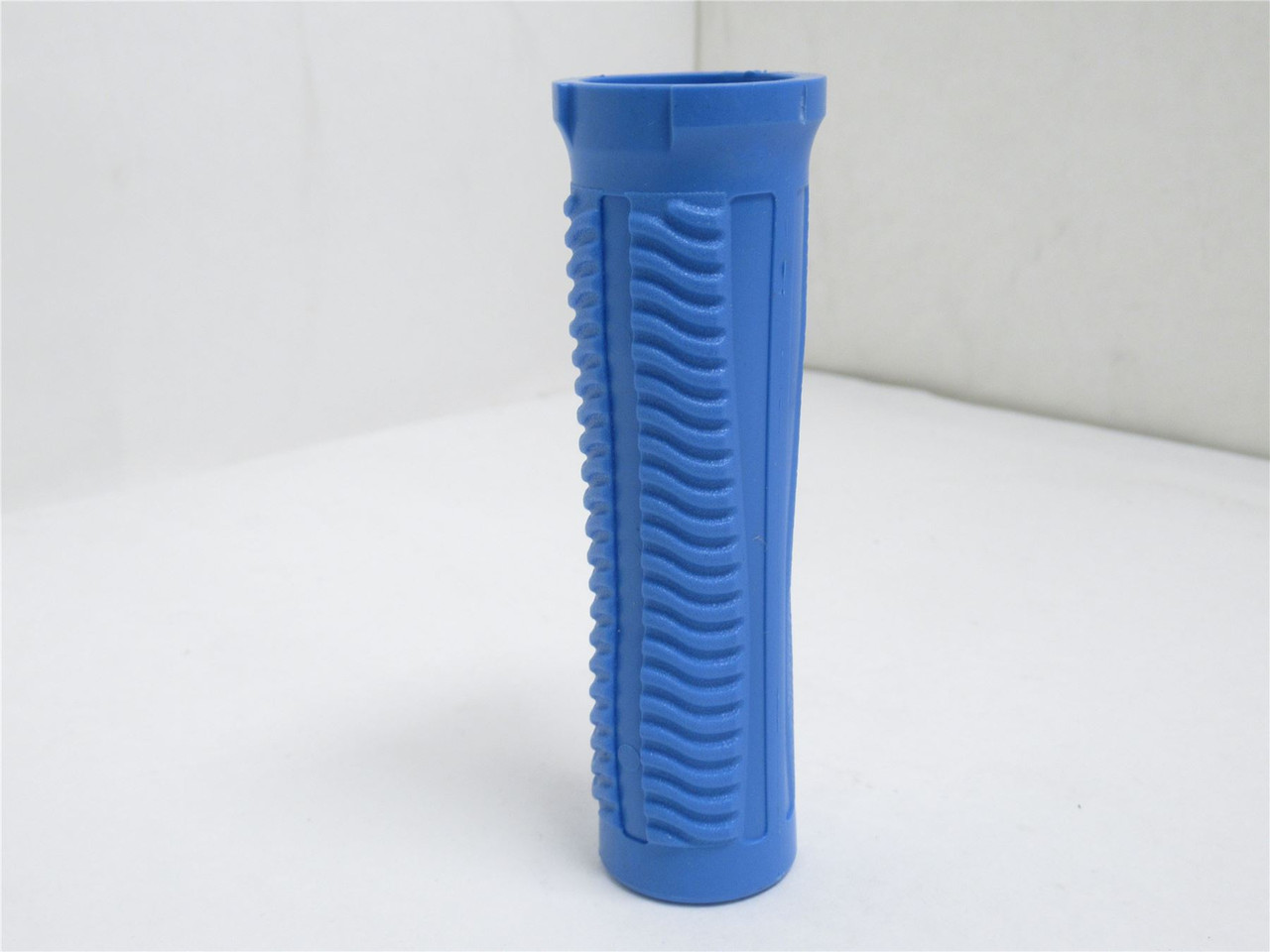 Bettcher 102996; Small Handle; Blue; 4-3/8" Long; 13/16"ID