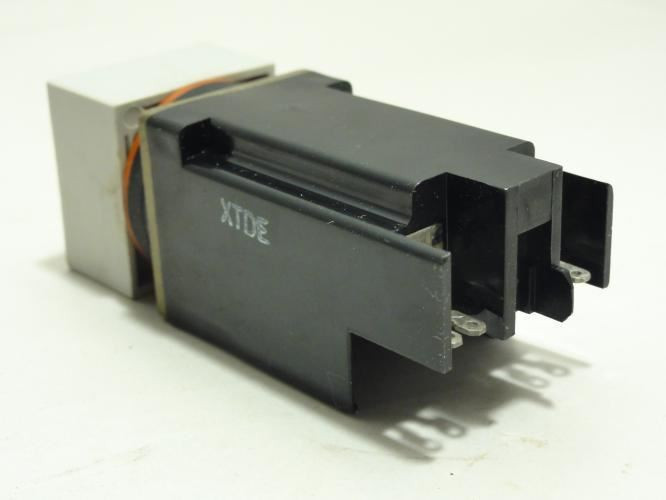 Allen-Bradley 800MS-P16; Pilot Light; 110/120V@50/60Hz; Lamp 86