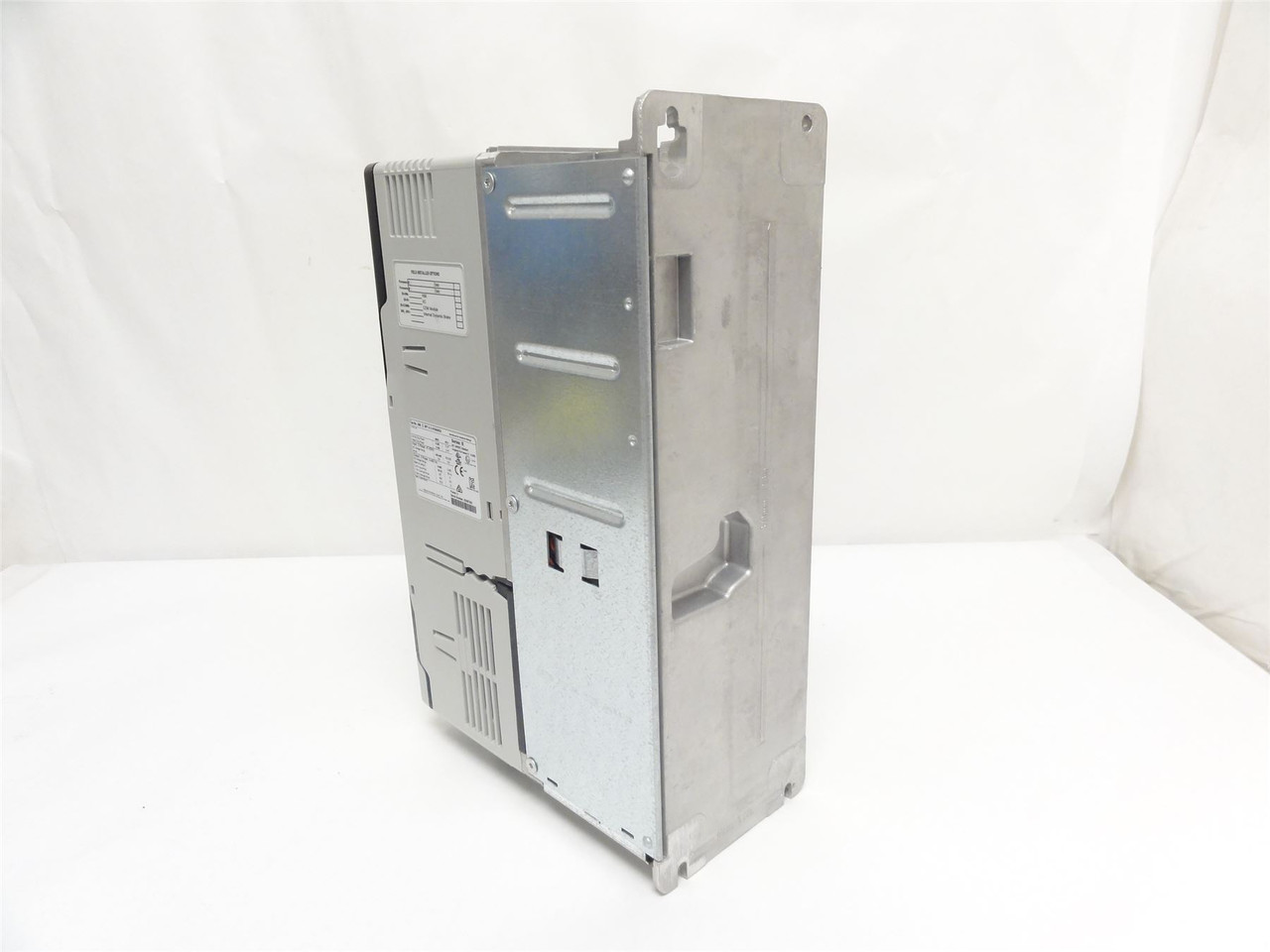 Allen-Bradley 20BC8P7A0AYNANCO; AC Drive 5HP 400-480VAC 3-ph