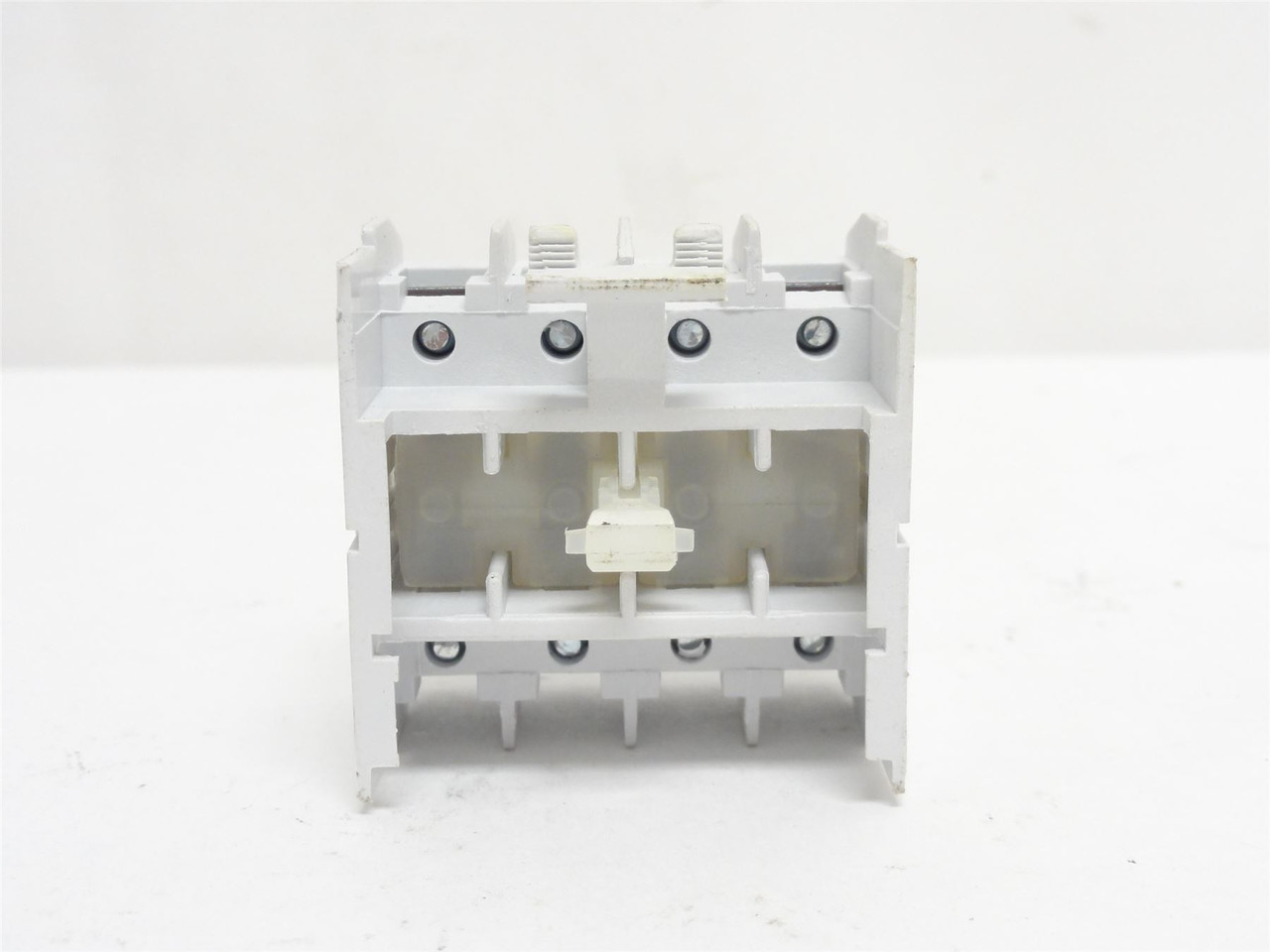 Eaton C320KGT15; Aux Contact Block; 8A; 600V; 2NO/2NC