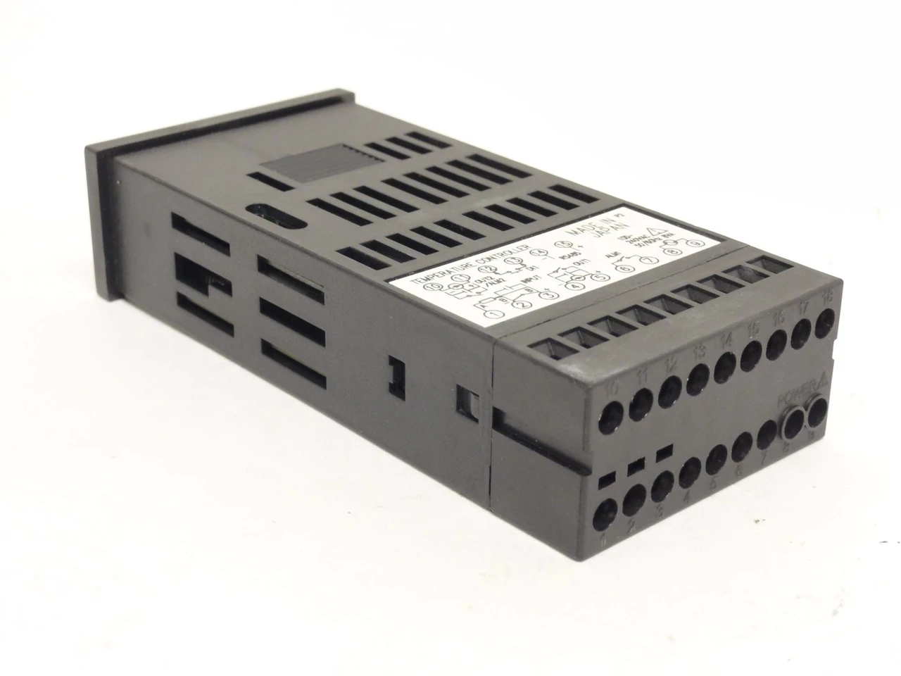 Fuji PXR3-SAA1-4V0A1; Temperature Controller; 100-240VAC