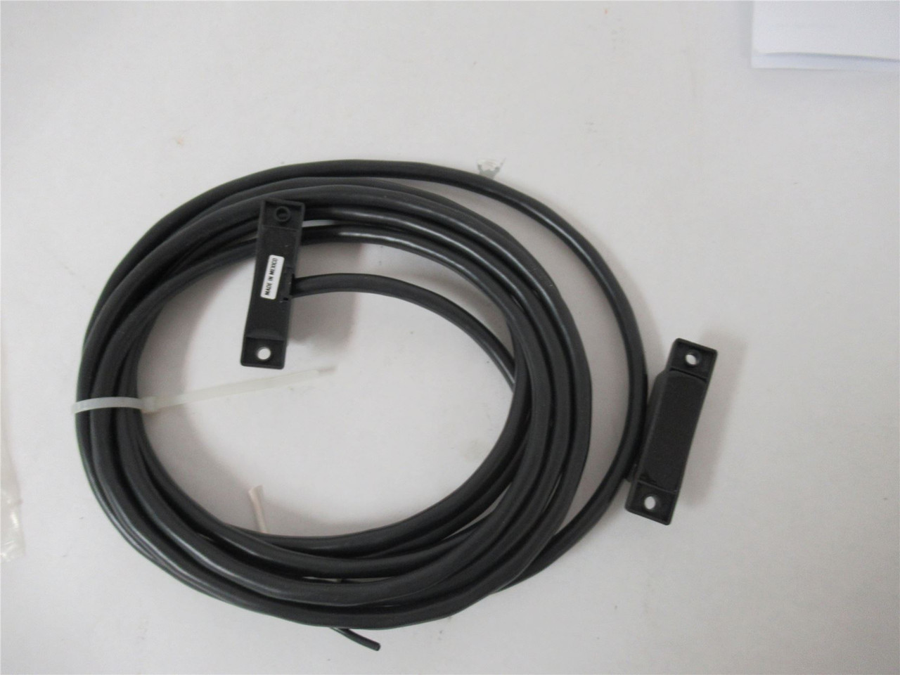 Interlogix 115-6Y-12K; Sensor/Actuator 25VA N.O 1 AMP Max