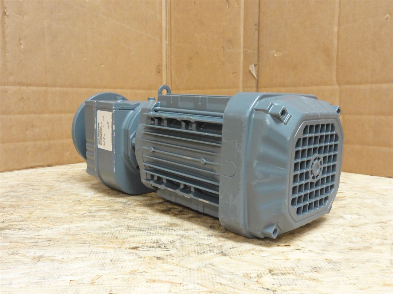 SEW RF17DRN71M4/DH; AC Gearmotor; 8.63:1 Ratio; 1/2HP; 240V