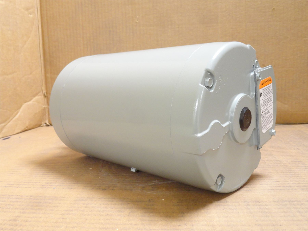 Leeson C6T8NC38B; Fan Motor; 1HP; 208-230/460VAC; 850RPM; 3PH