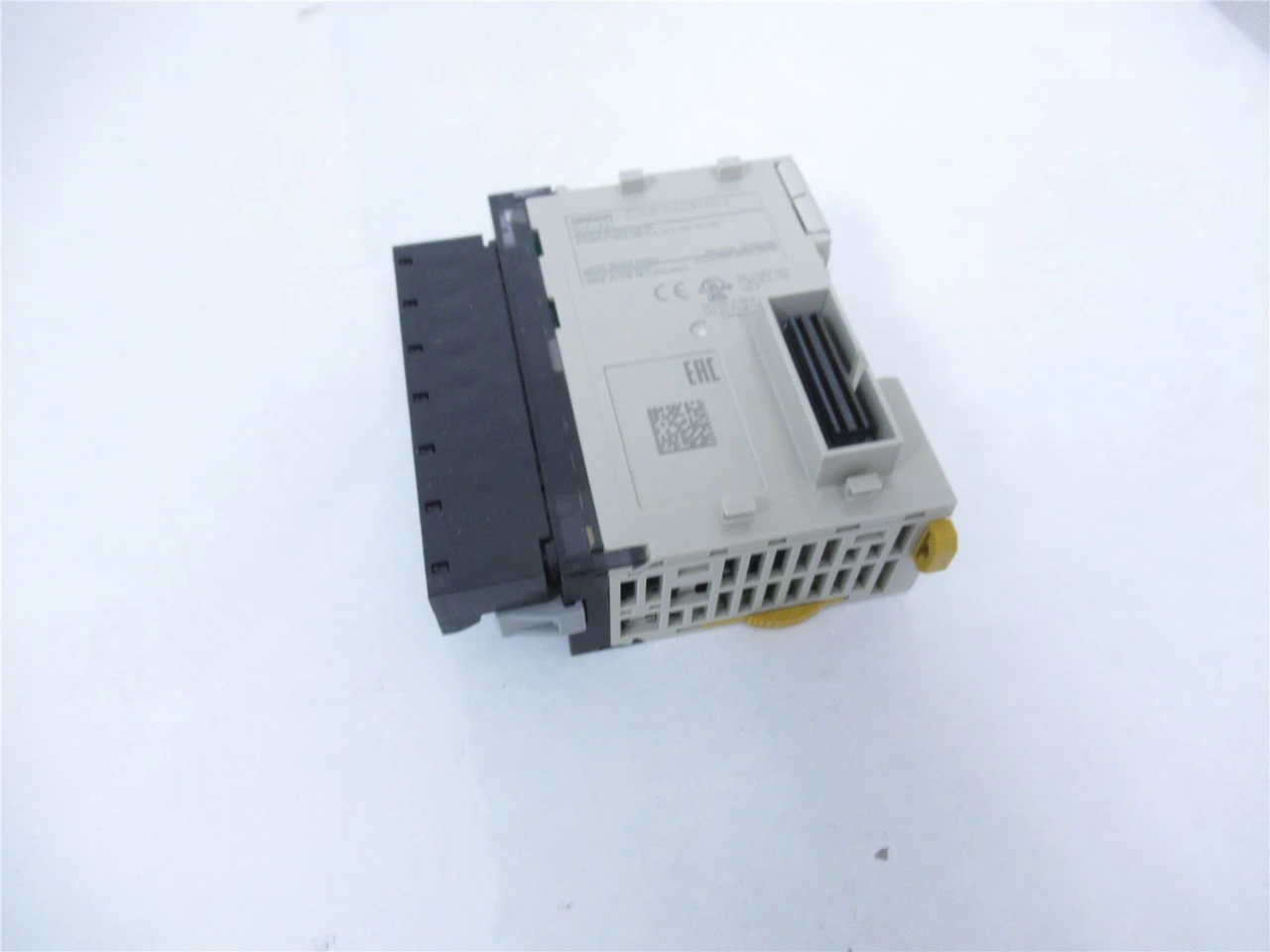 Omron CJ1W-DA041; Output Module 4 Analog Din Rail