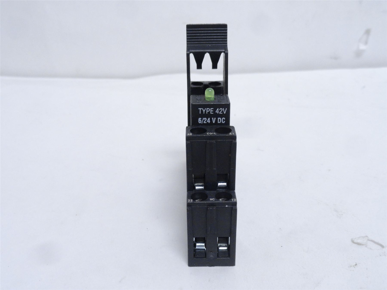 Custom Connectors ES50; Relay Socket 8-Pin; 2-Pole; 12A; 300V