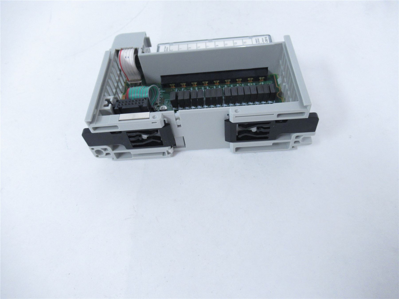 Allen-Bradley 1769-OB16; Module Compactlogix 16-Point DC I/O