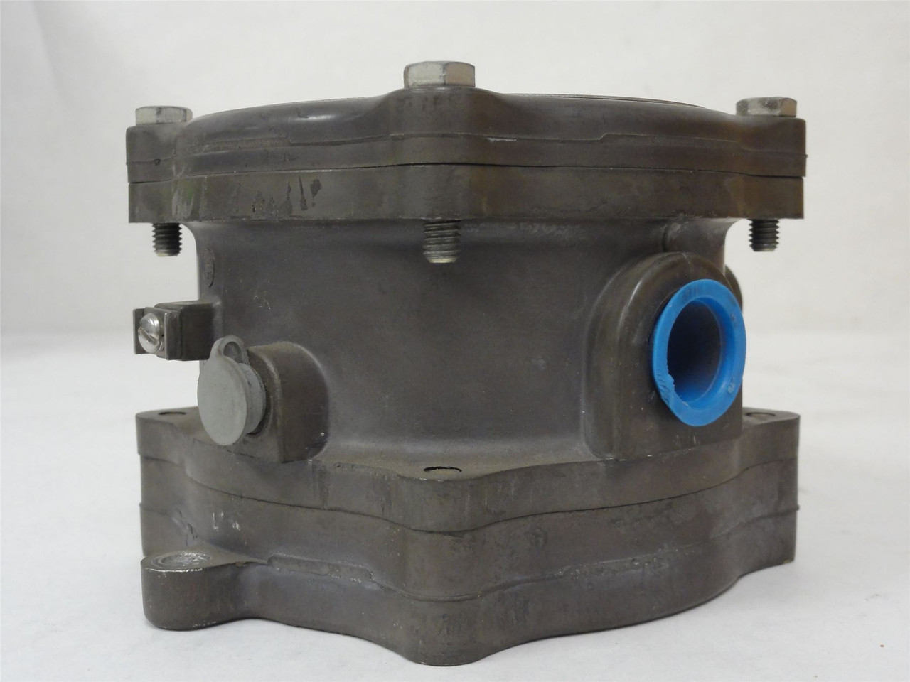 Dwyer 1950G-0-B-120-NA; Differential Press Switch .15-.50in WC