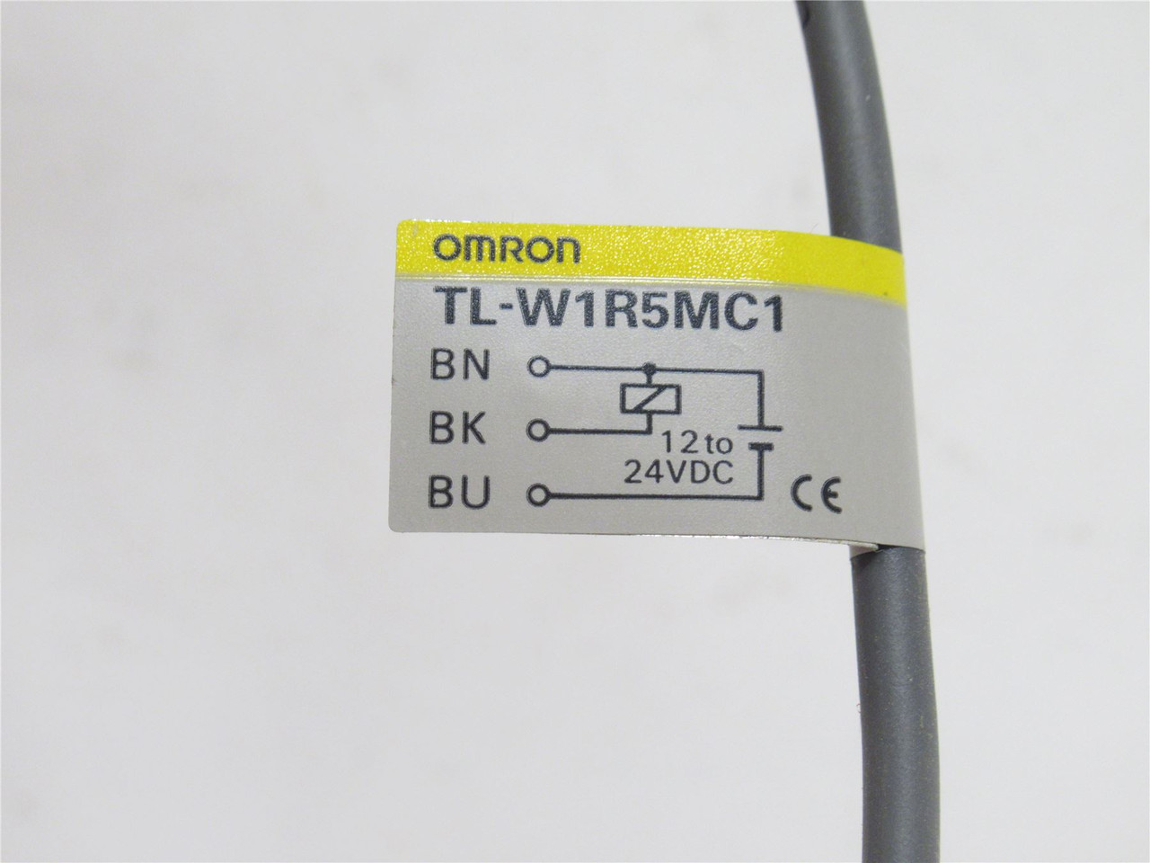 Omron TL-W1R5MC1; Proximity Switch; 12-24VDC; 100mA Max