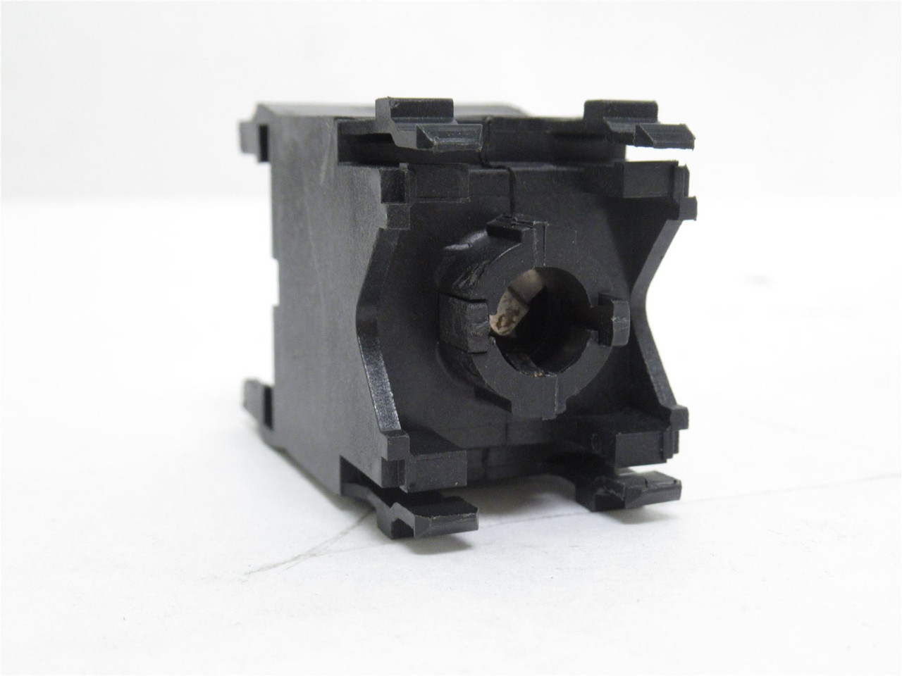 Cutler-Hammer E22TL1; Panel Mount Indicator Transformer; 6.3V