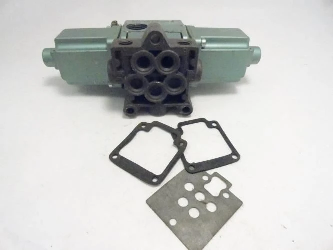 Numatics 12DSA4410A; Pneumatic Valve Missing cover plate