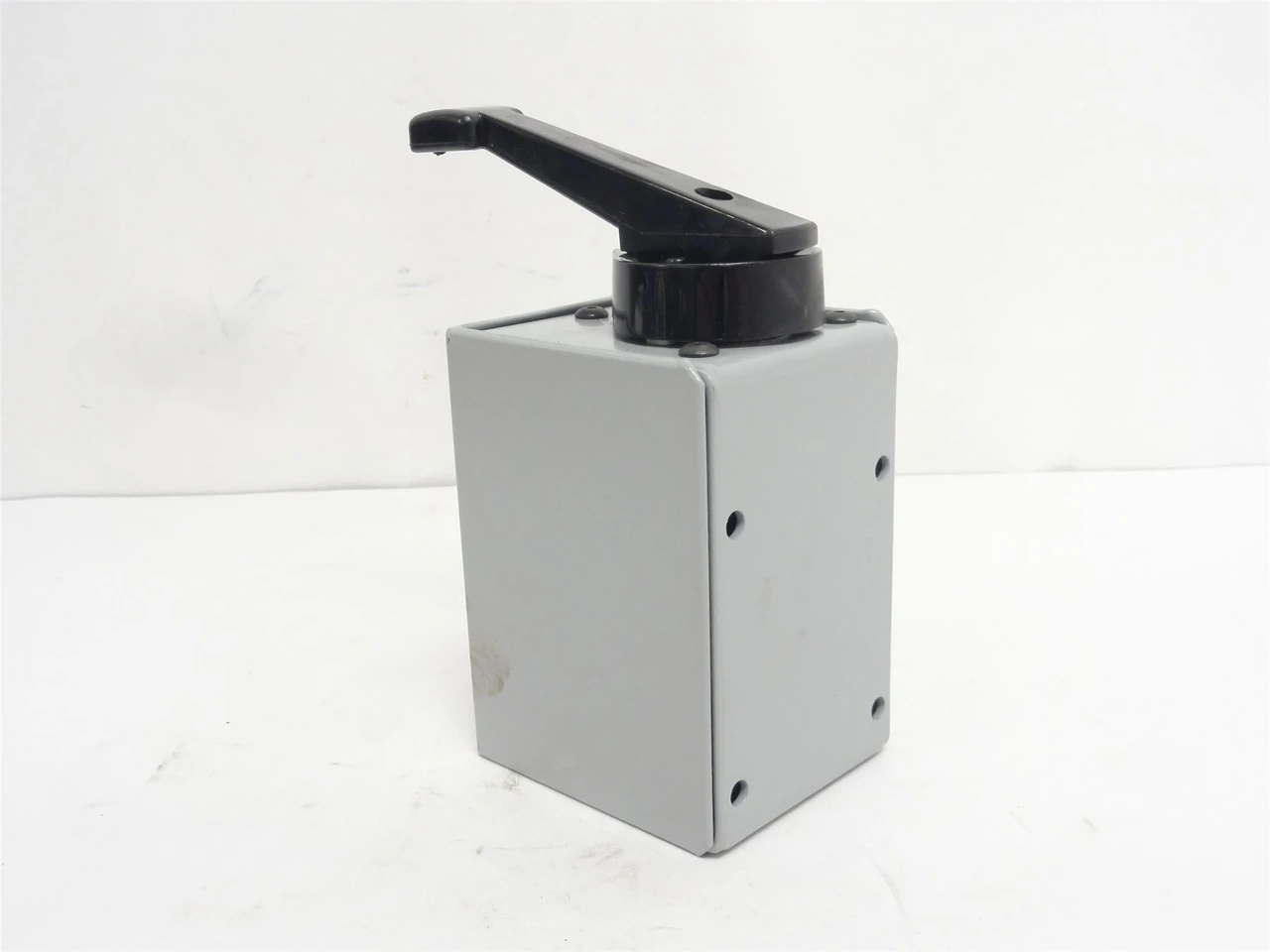 Eaton 9441H268; Drum Switch; 115/230VAC; 1PH; 200-575VAC; 3PH