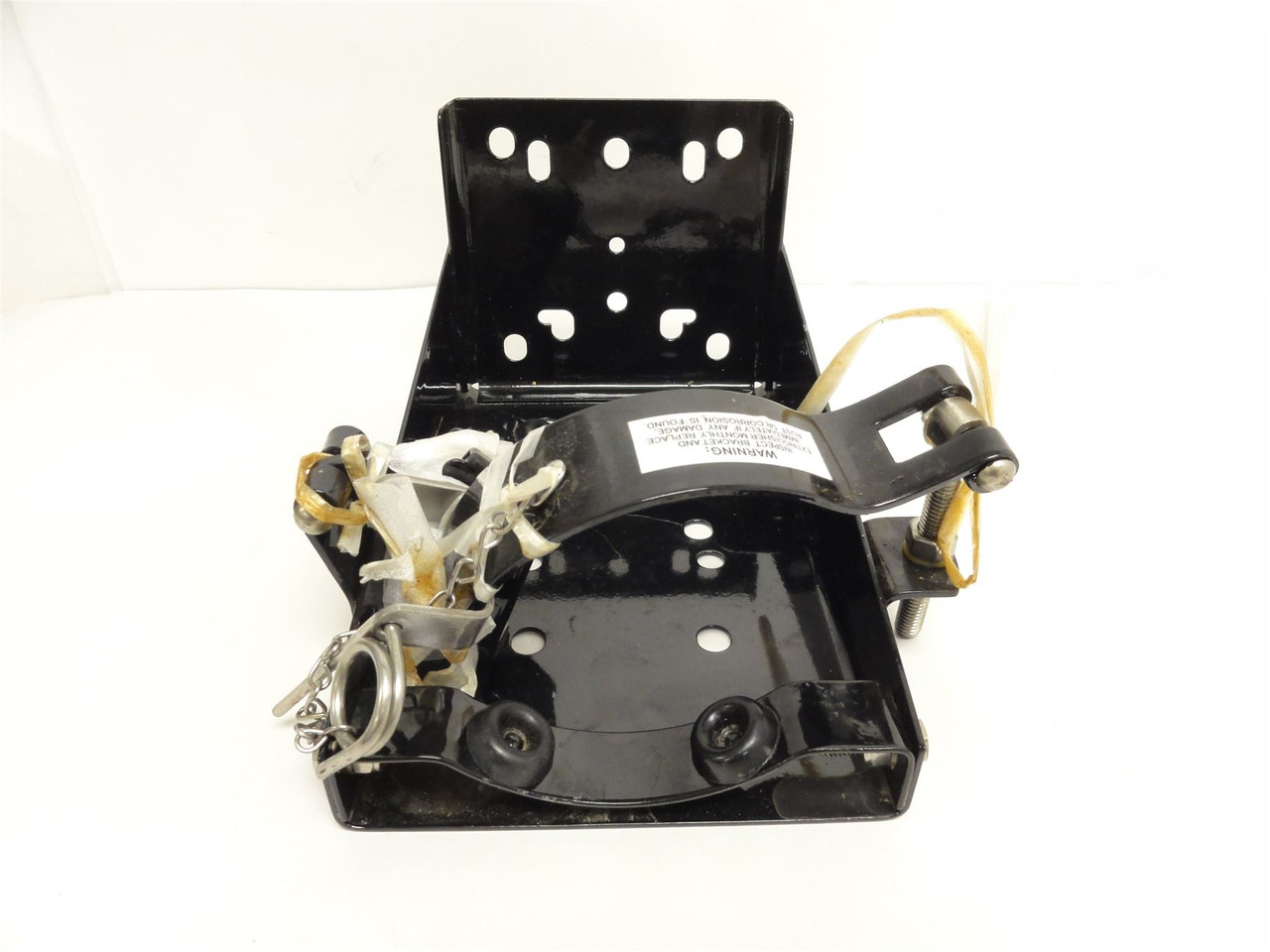 Amerex UAX807; Extinguisher Bracket; Heavy Duty; 5" Cylinder