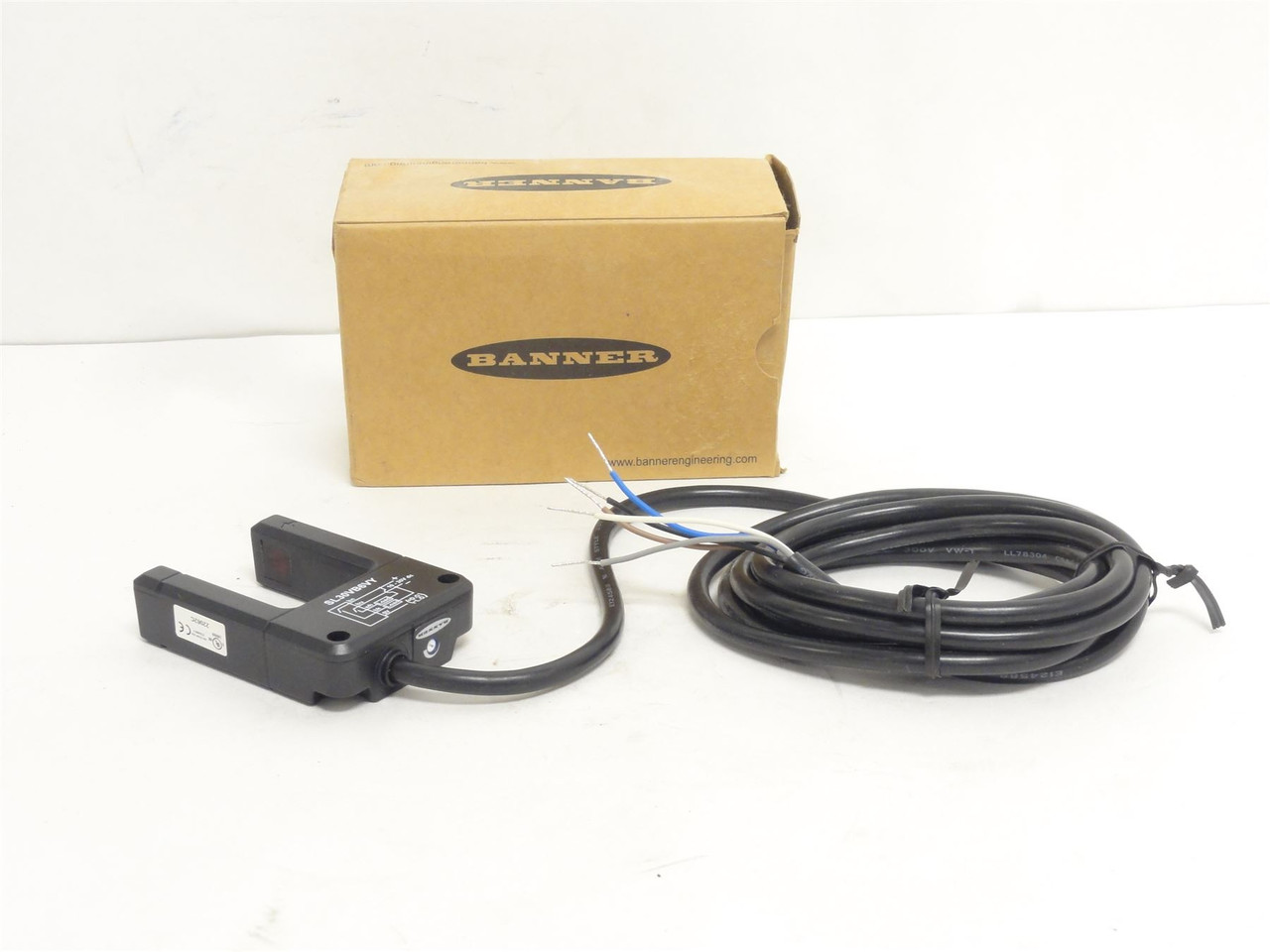 Banner SL30VB6VY; Optical Slot Sensor 56566;10-30VDC