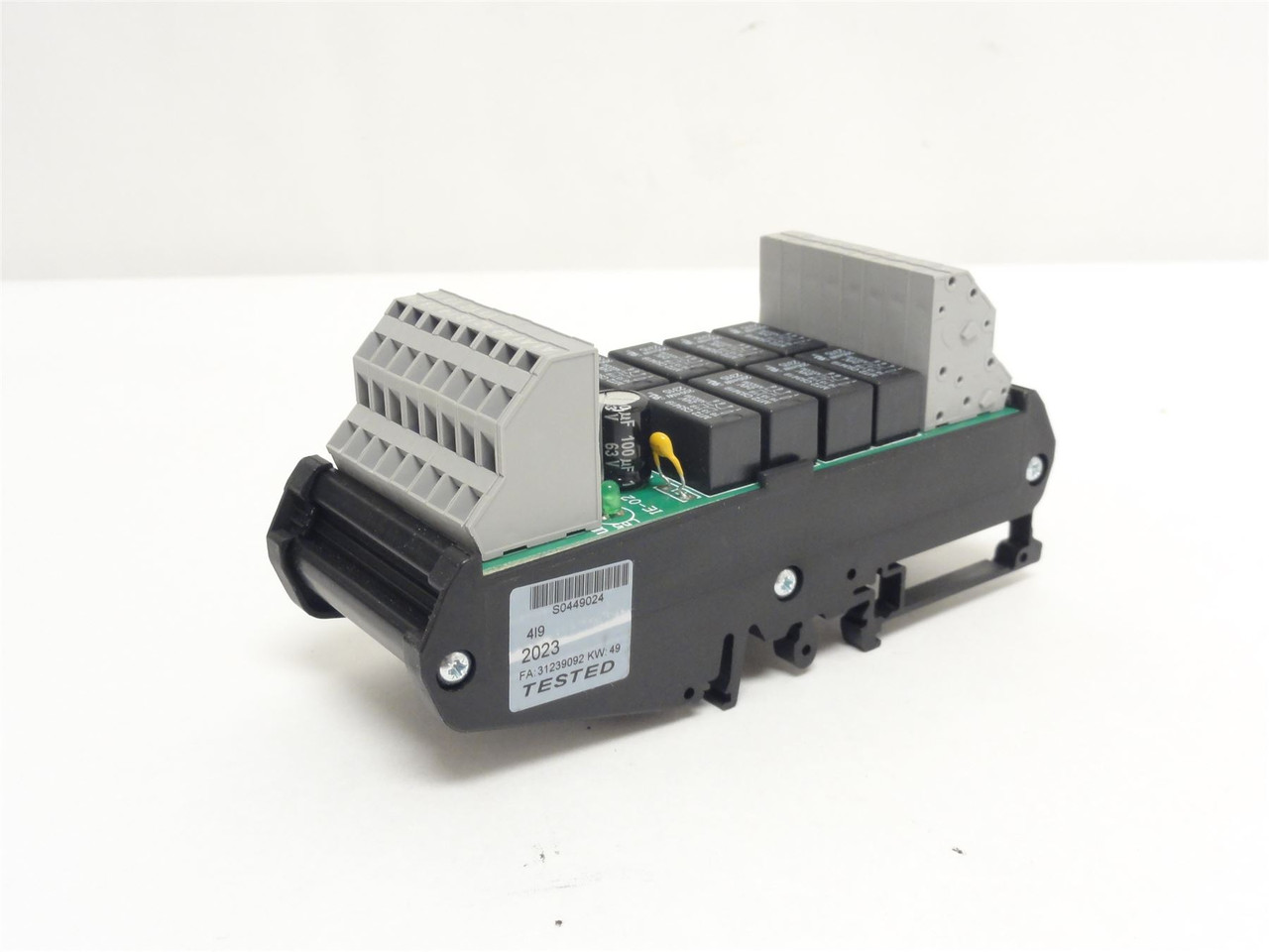 Schmersal PROTECT-IE-02; Safety Relay Controller; 24VDC; 2A