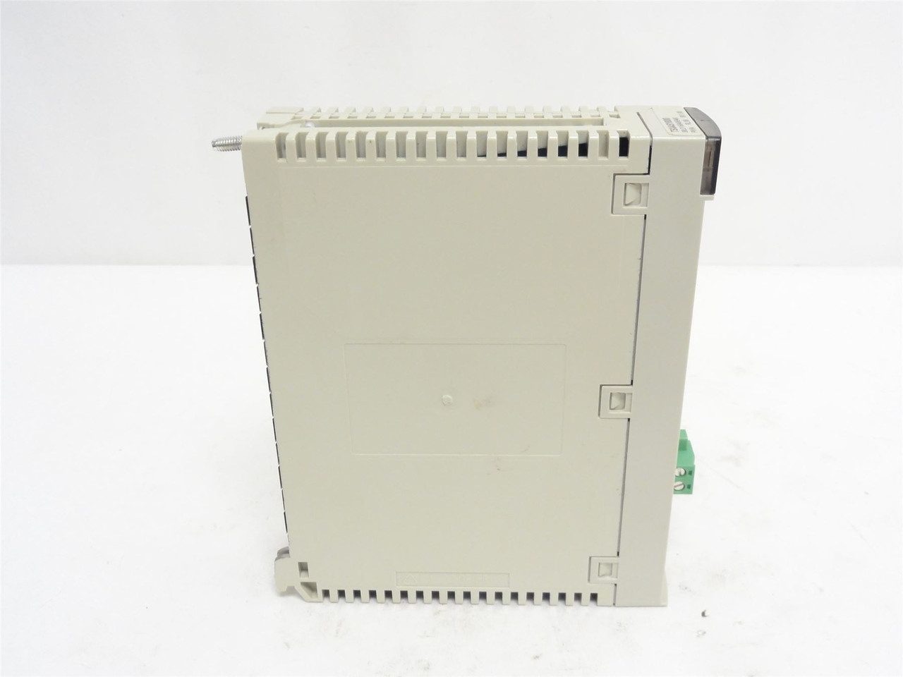 Schneider TSXASY800; Analog Output Module; 5VDC; 200mA; 13-Bit