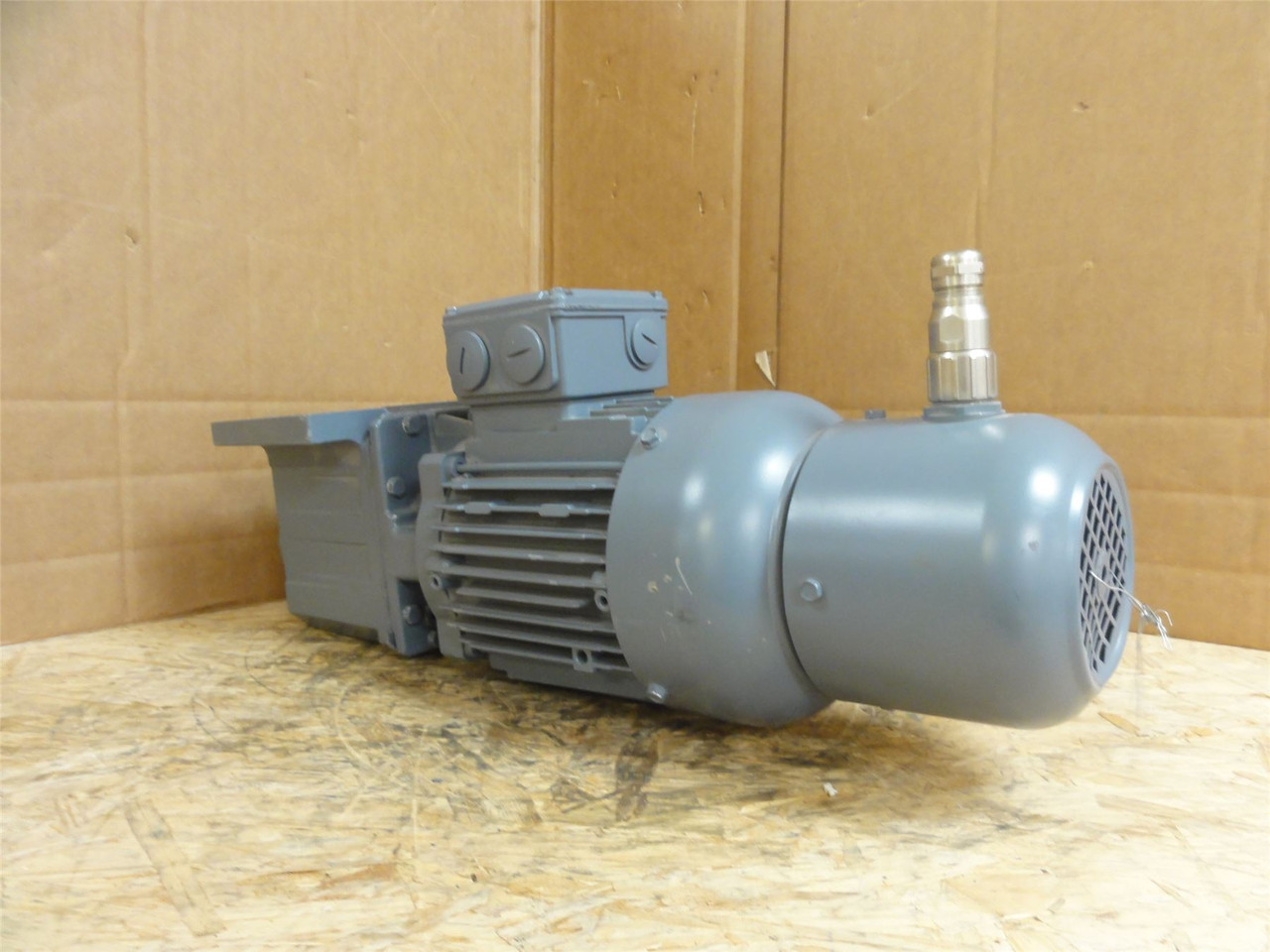 Bauer BG10-11/D08MA4-TOF-G/CSUL; AC Gear Motor 16.15:1 Ratio