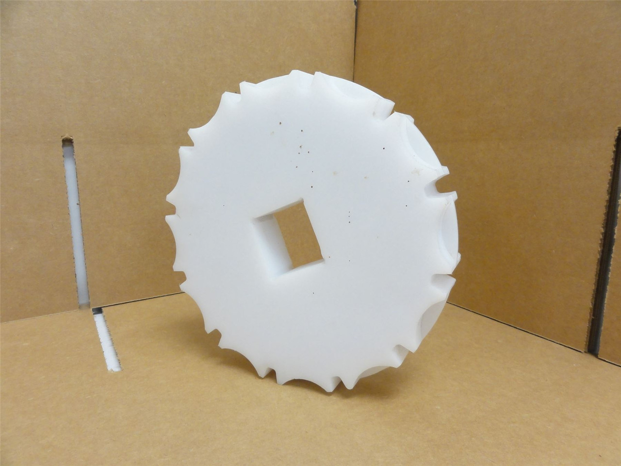 MFG- 312220016; Sprocket; 1-1/2"ID Square