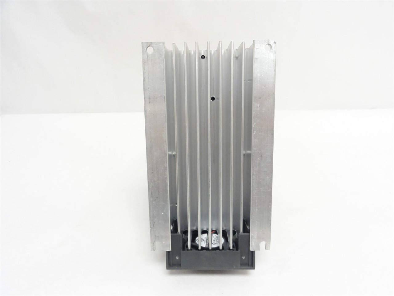 Siemens 6SL3210-5BE21-5UV0; AC Drive; 2HP; 400-480VAC; 3.5A In