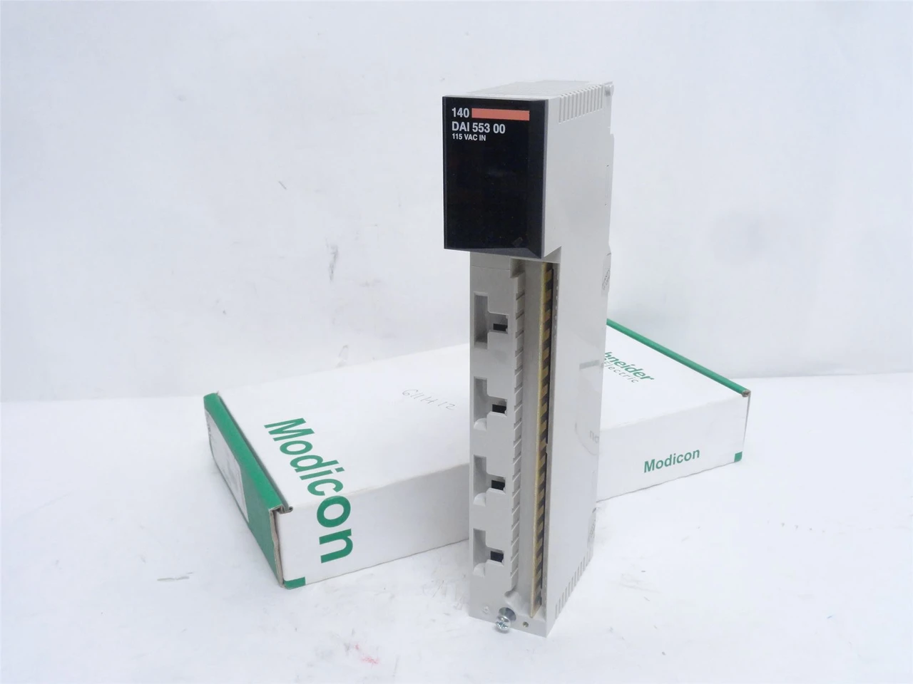 Schneider 140DAI55300; Discrete Input Module 115VAC; 32 Input