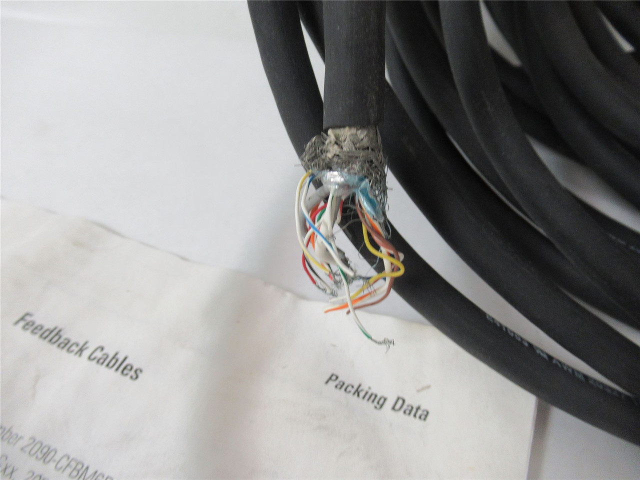 Allen-Bradley 2090XXNFMPS20; Feedback Cable 300V 20m Length
