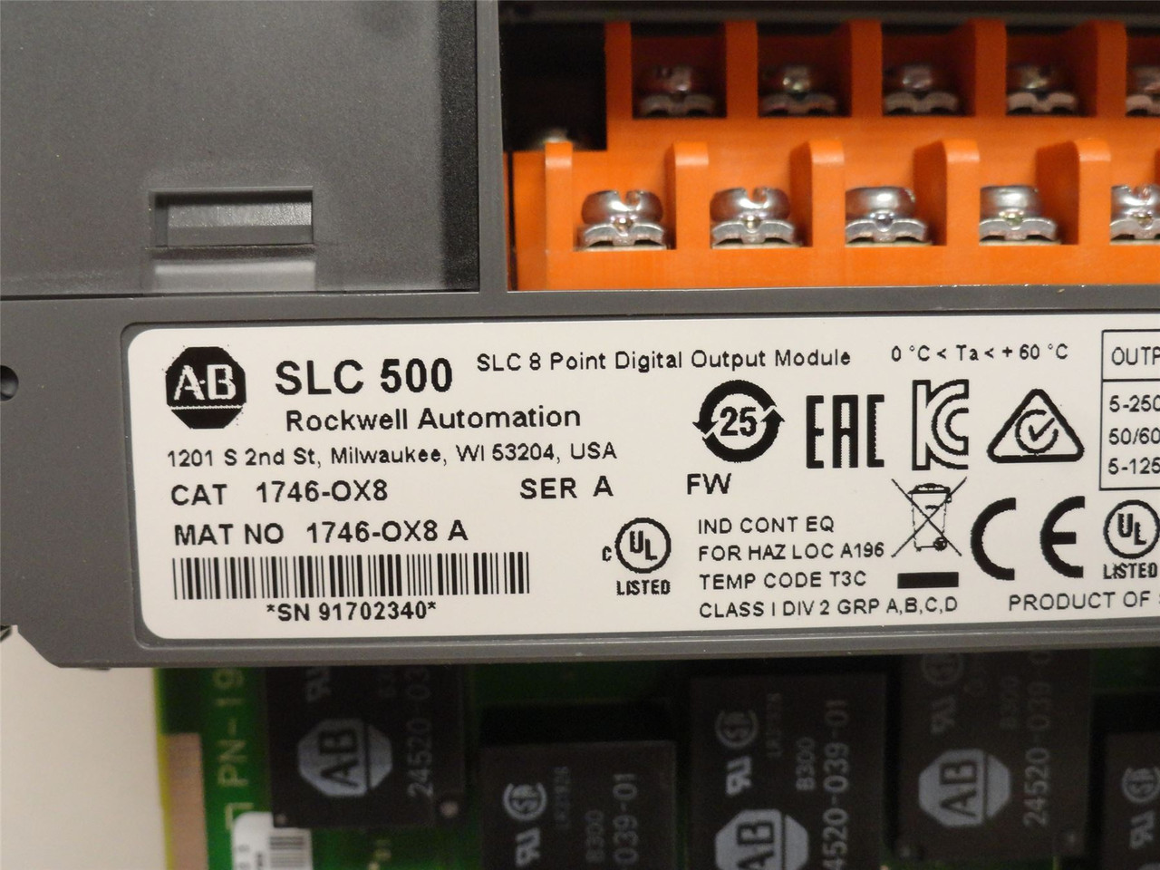 Allen-Bradley 1746-OX8; Output Module; 5A; 265VAC; 8-Point