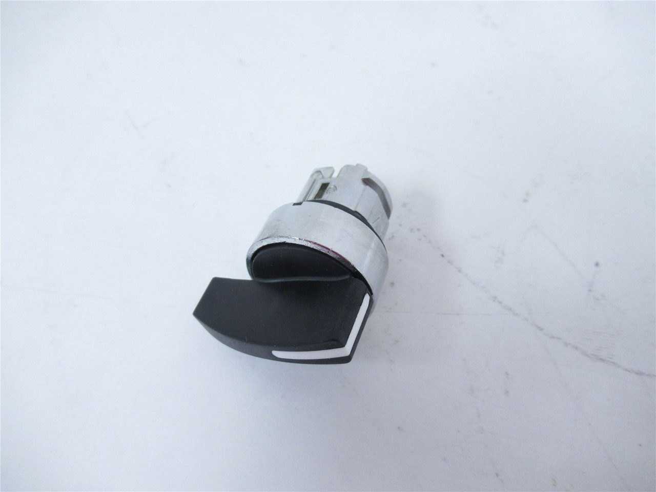 Schneider ZB4 BJ3; Switch Selector 3 Position Non Illum 22mm