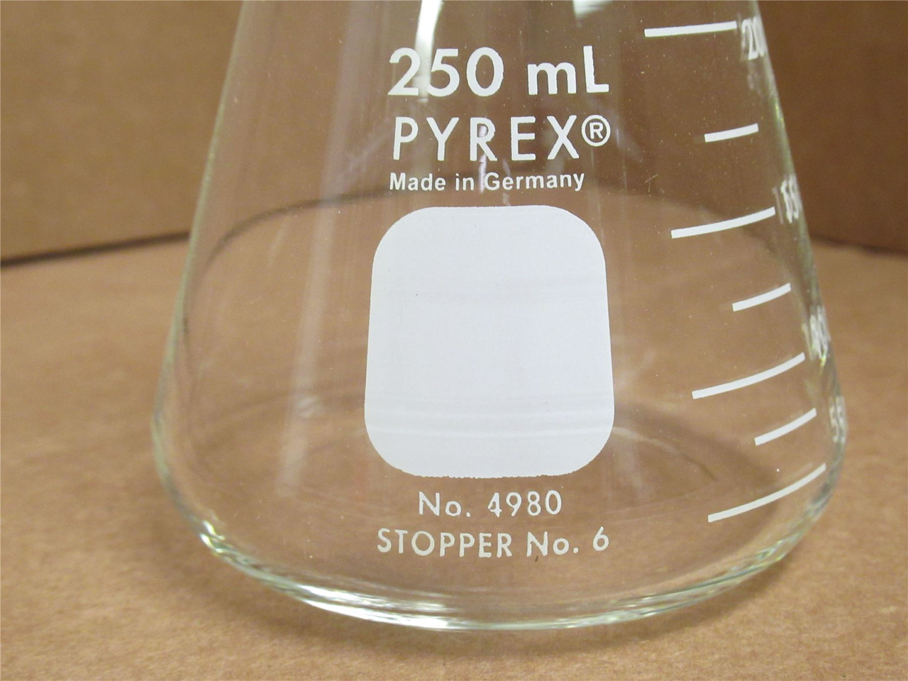 Pyrex 4980-250; Box-12; Heavy Duty Rim Erlenmeyer Flasks