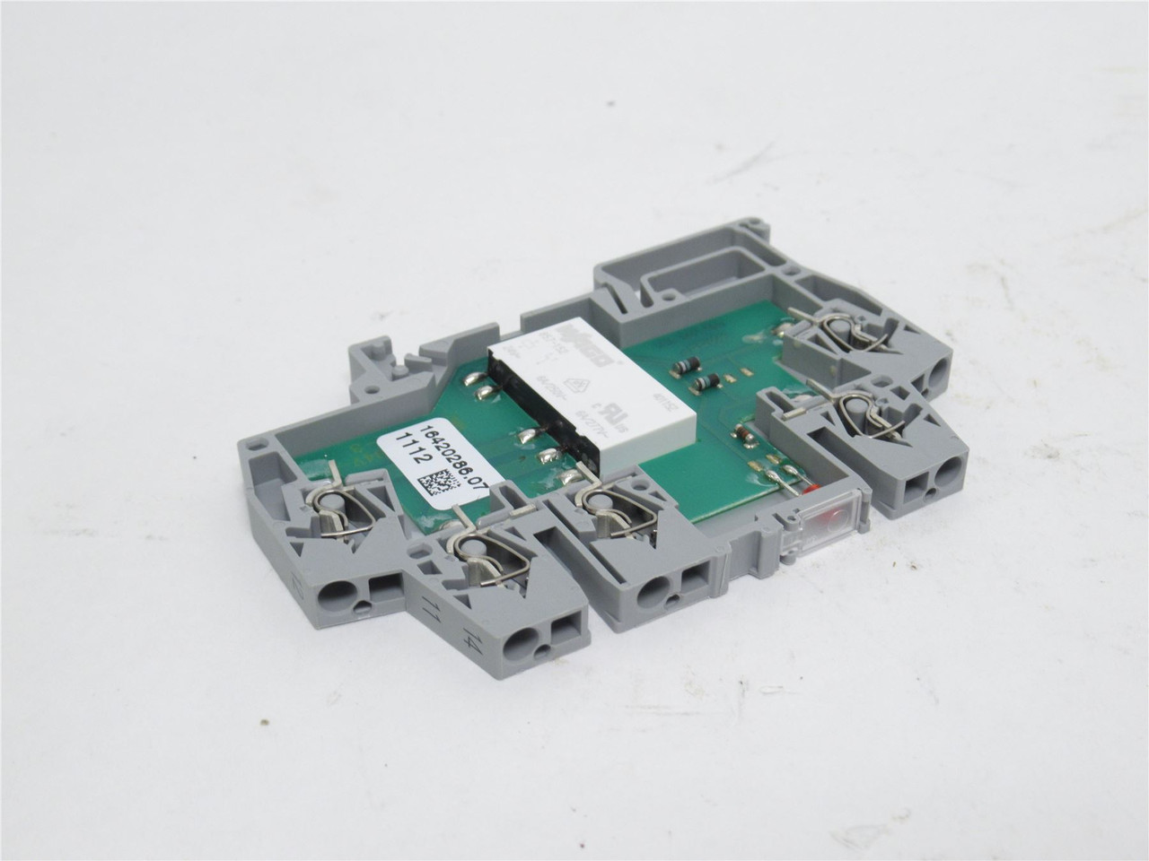 Wago 859-34; Terminal Block 5A 24VDC In; 250VAC Out; 22/14AWG