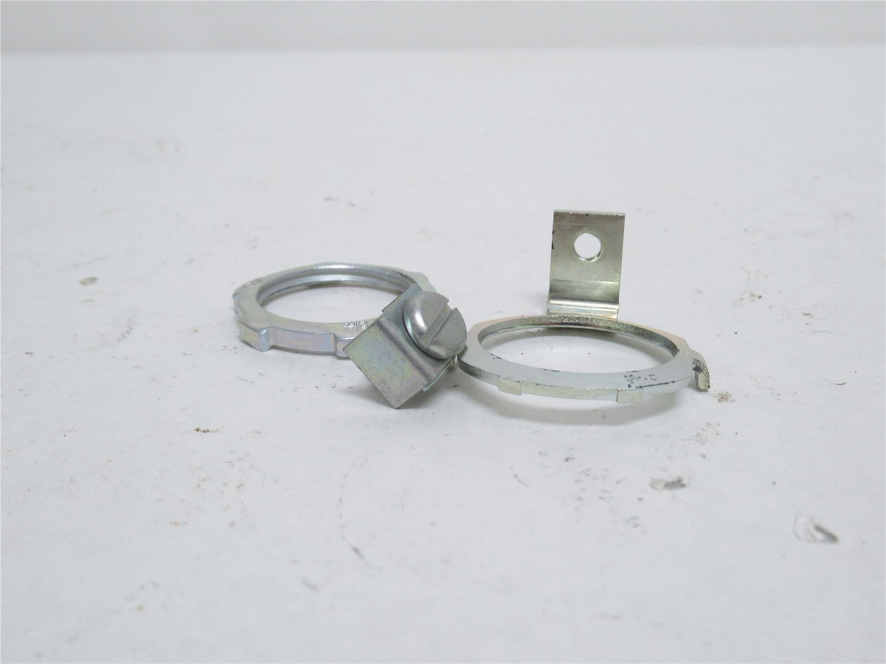Allen-Bradley 1490-N20; Grounding Adapter; 3/4"; #14-8AWG