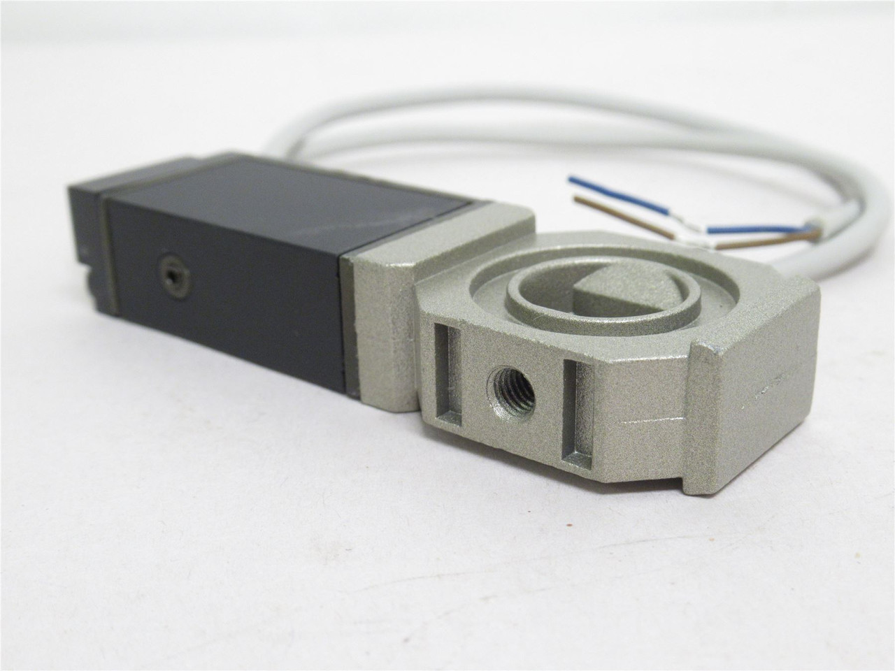 SMC IS1000M-3YL; Pressure Switch; 0.1-0.4MPA; 100VAC/DC