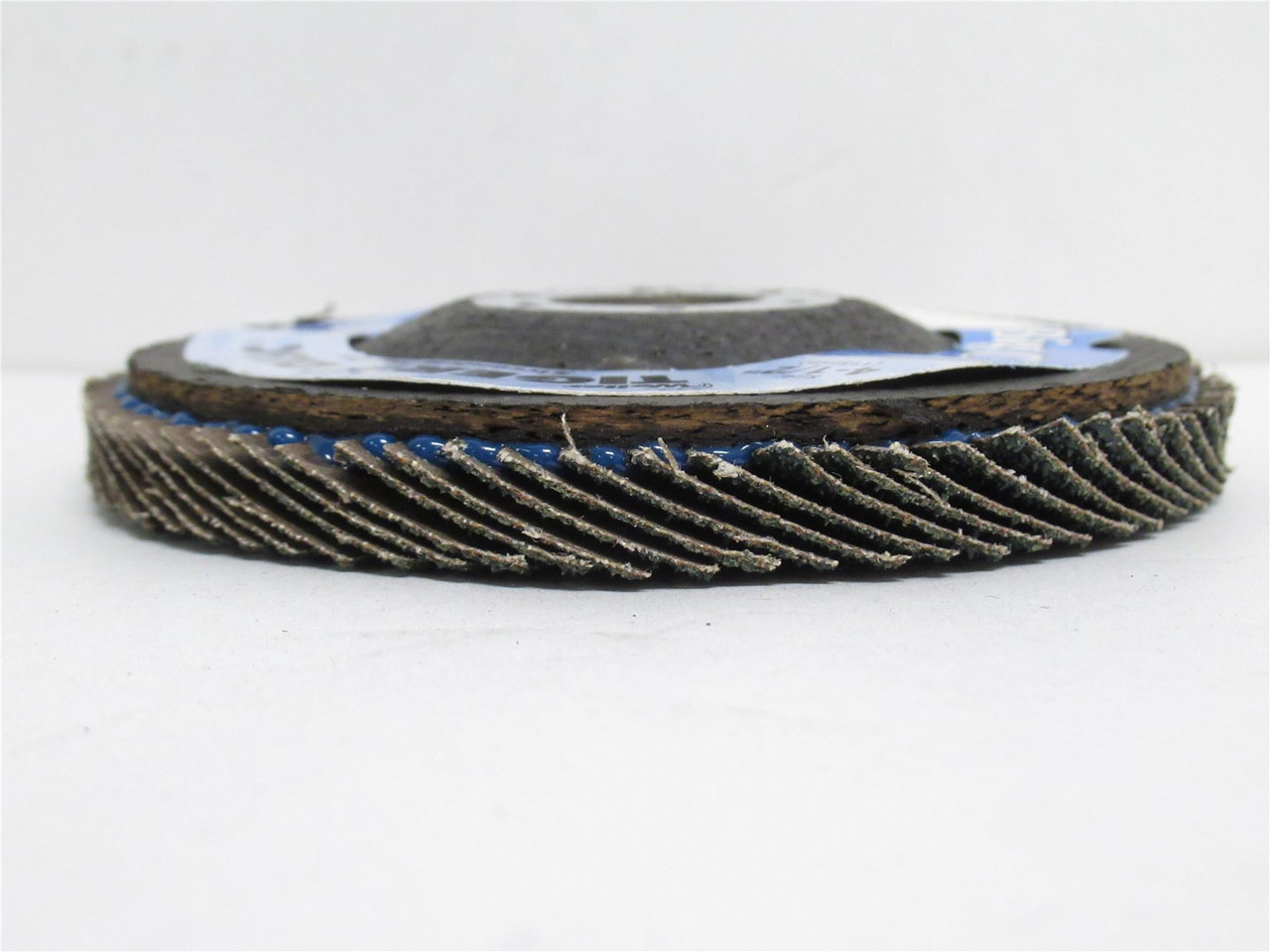 Weiler 3H757; Abrasive Flap Disc; Grit #40Z; 7/8" Mounting ID