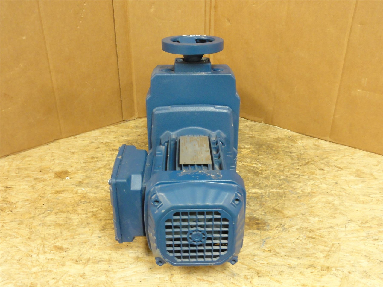 SEW R27D16BDRN71M4/DH; Motor-Gearbox; 11.86:1 Ratio; 1/2HP