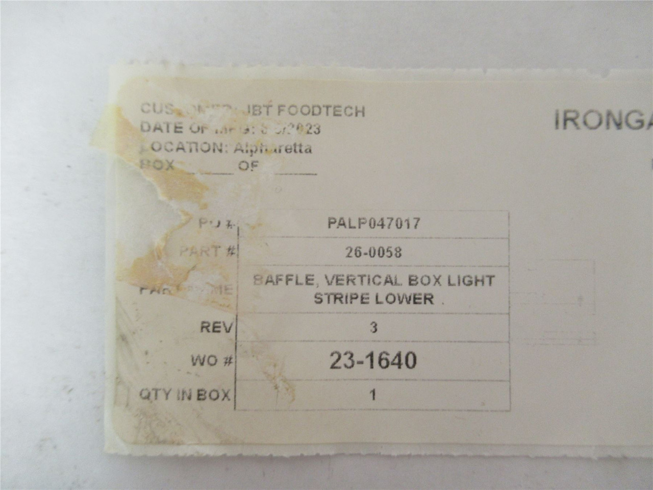 JBT 260058; Baffle Vertical Box Light Stripe Lower