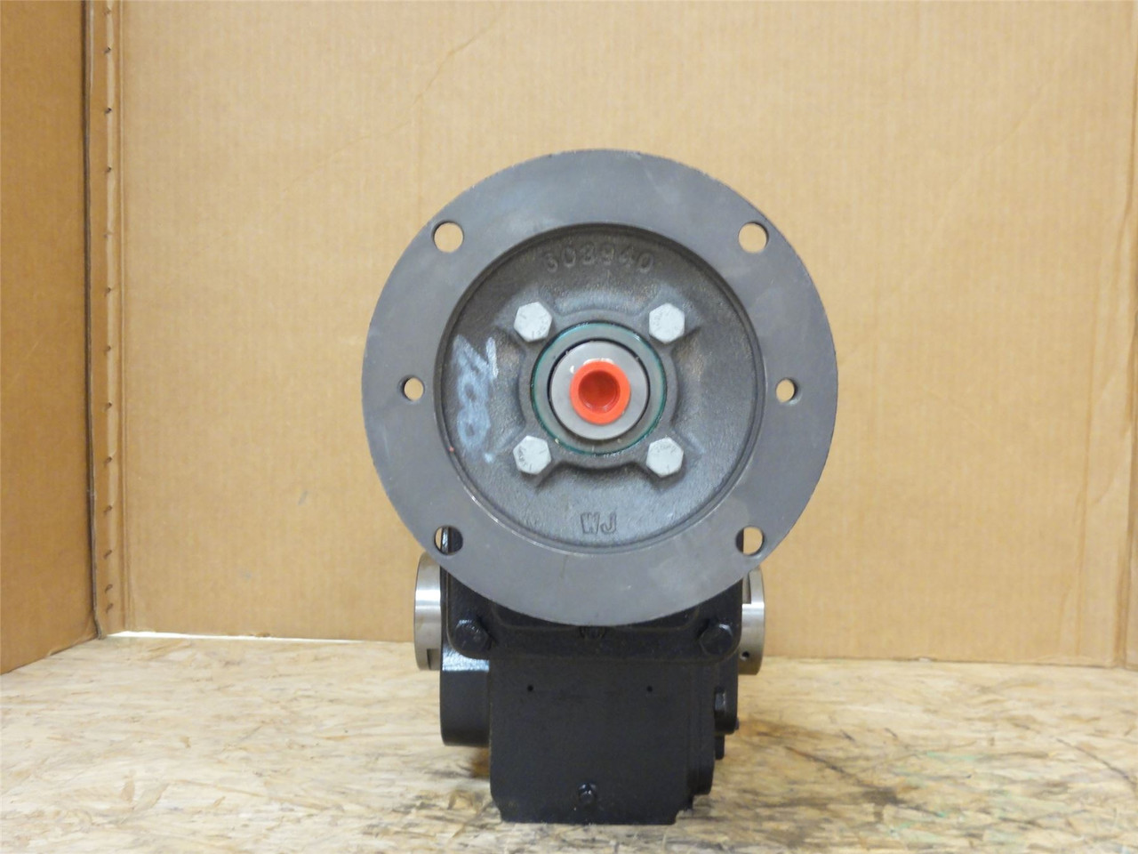 Winsmith E30MDSXA1200LC; Worm Gear Reducer; 200:1 Ratio; RA
