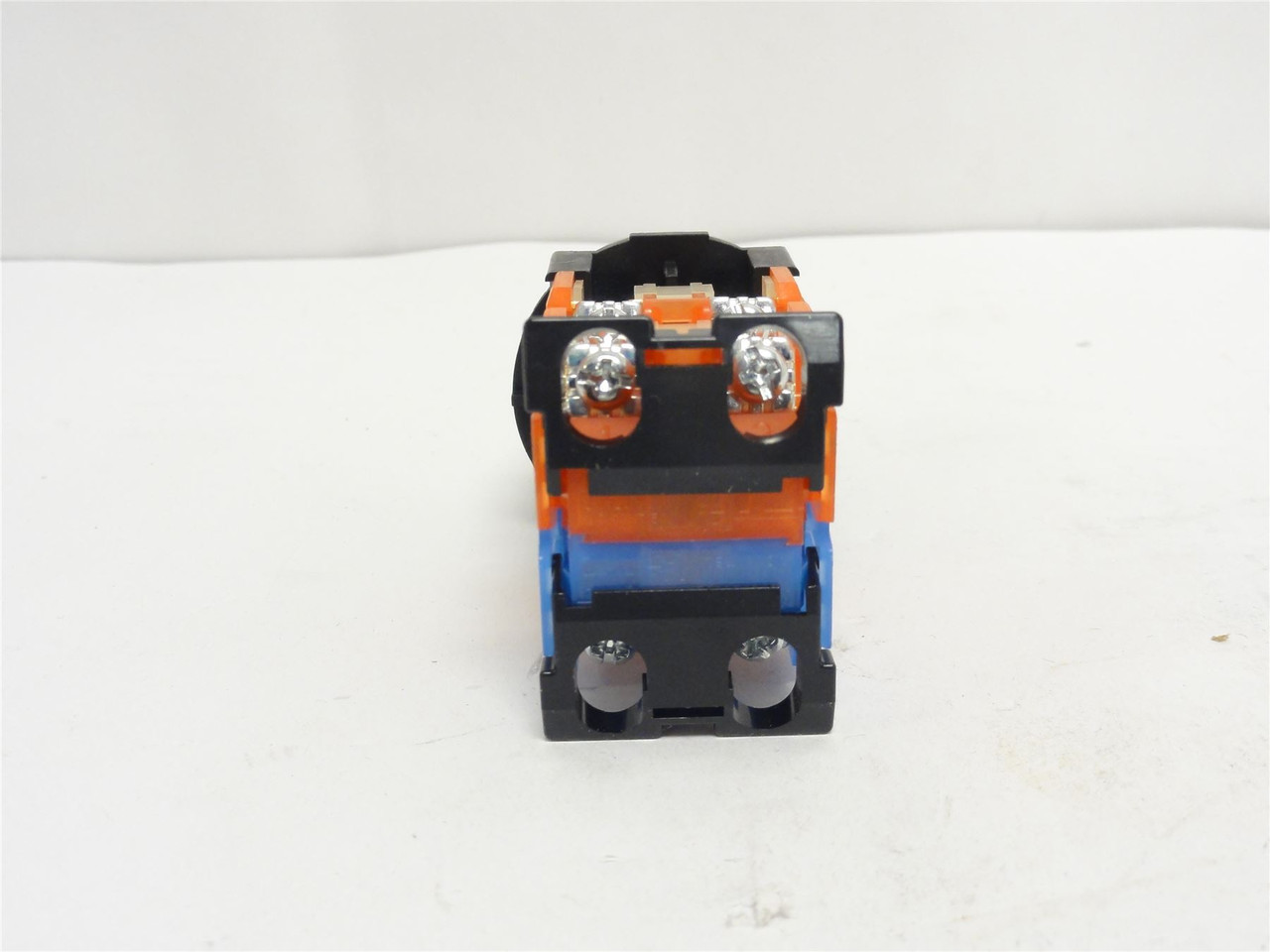 Fuji AR30JCR-3G07CAZ022; Keyed Selector Switch; 10A; 600VAC