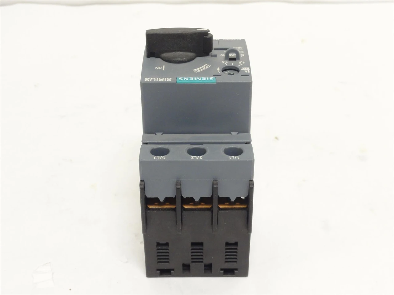 Siemens 3RV2021-1FA10; Motor Protector 3.5-5A; 3P; 600VAC