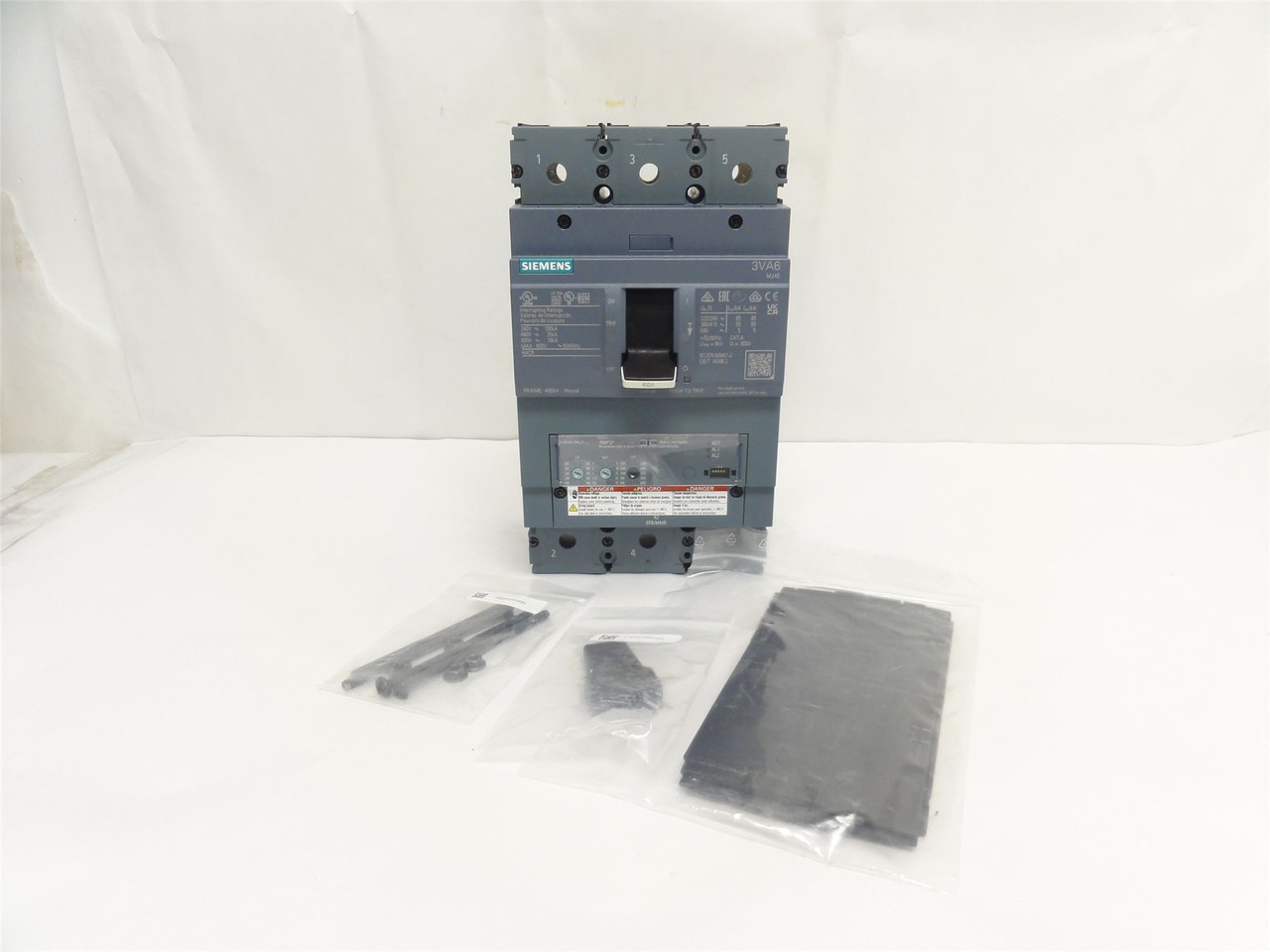 Siemens 3VA6340-5HL31-0AA0; Circuit Breaker; 400A; 3P; 600VAC
