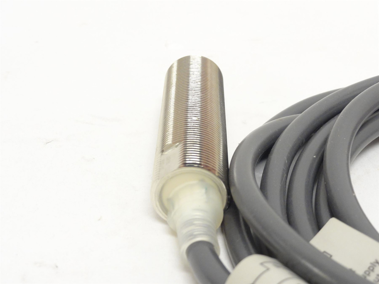 Omron E2E2-X5Y2-US; Proximity Sensor; 24-240VAC; 2m Wire