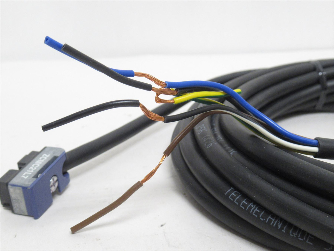 Telemecanique ZCMC21L7; Limit Switch Base; Pre-Wired